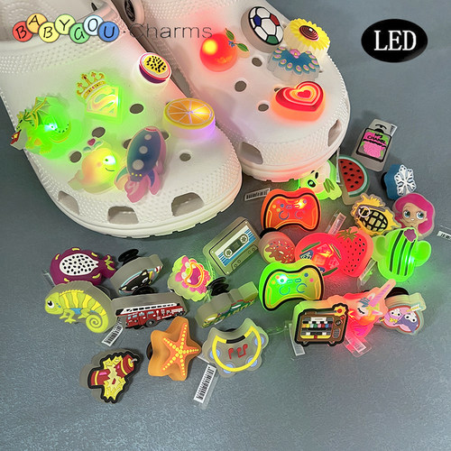 洞洞鞋LED发光鞋扣cross夜光配饰卡骆驰闪灯鞋花闪亮配件智必星