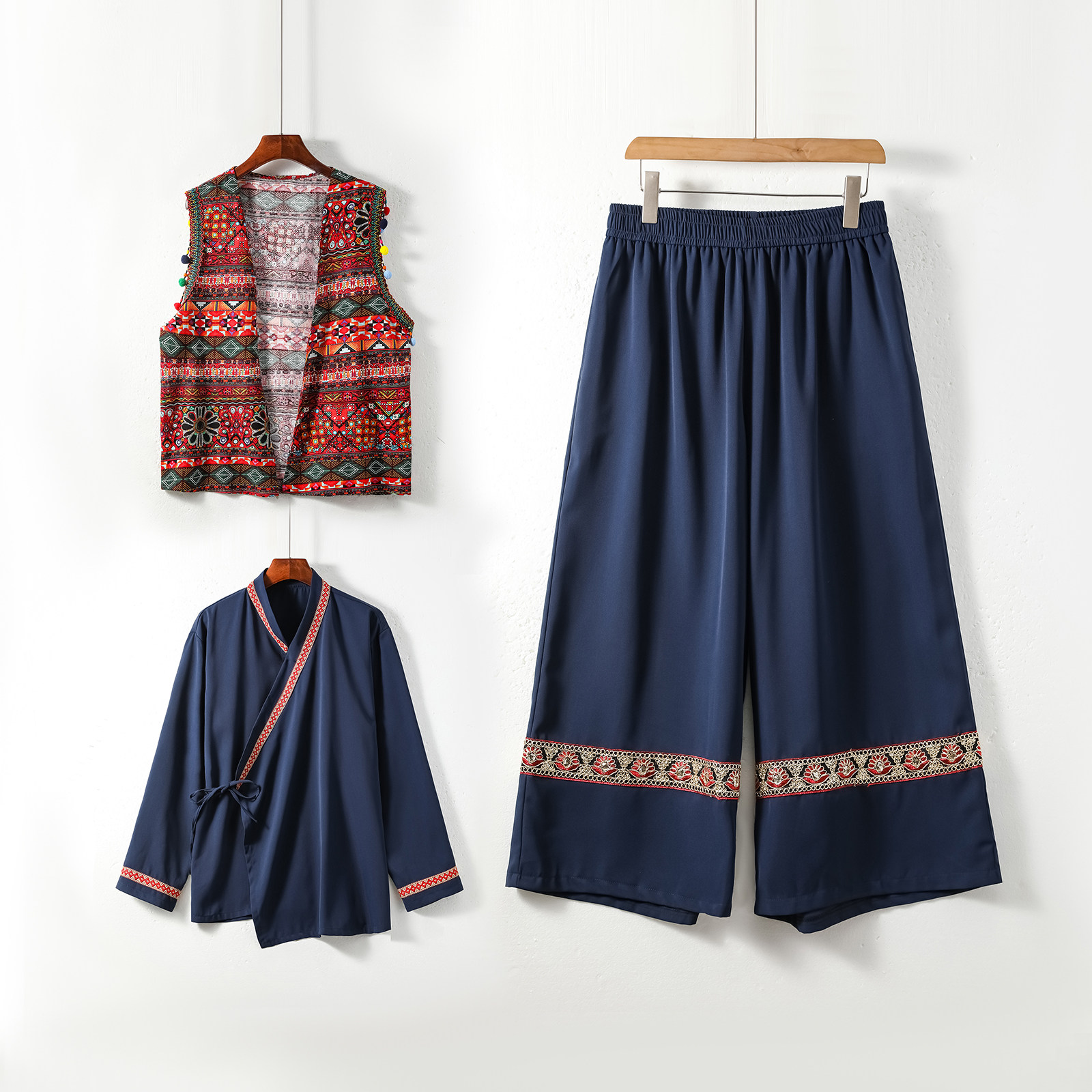 男女春季风苗族演出舞蹈个性服装套装TZ186三件套-P173控198，男装休闲套装，电商A005A