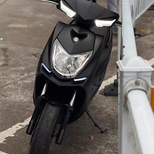 谱光狮四代目Koso蓝牙APPP可调媚眼劲战直上非KOSO转向灯