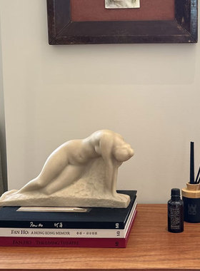 轻奢苏醒中古艺术家人像