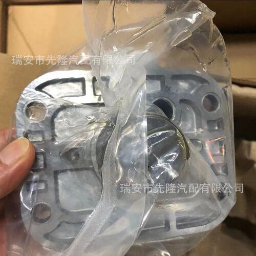 副厂全新 1504992 ERR3539 9140050610 适用于路虎 发现 真空泵
