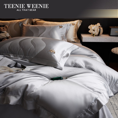 TeenieWeenie贡缎刺绣酒店风套件