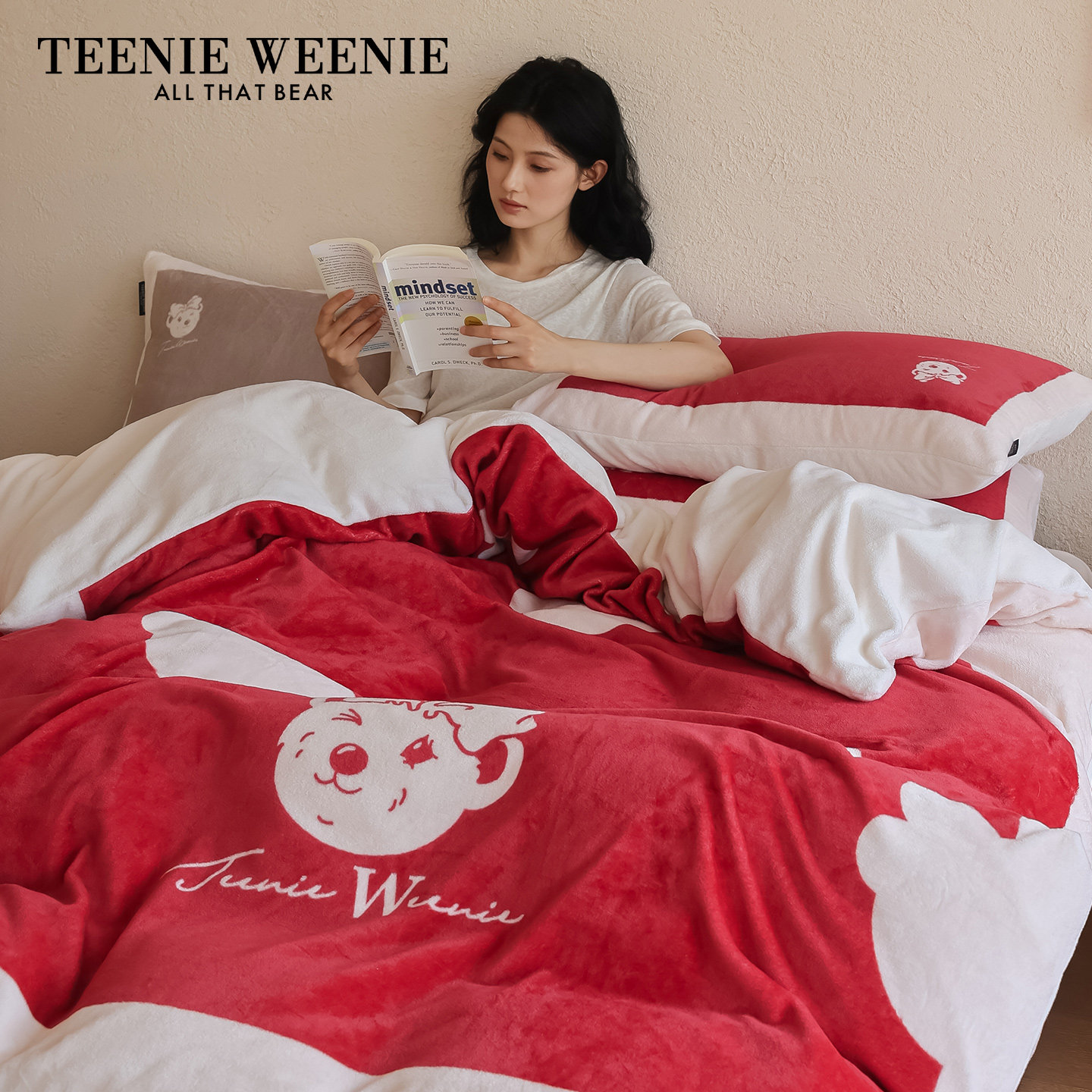 TeenieWeenie小熊红色加厚牛奶绒床上四件套秋冬季结婚被套床单罩,床上用品,床品套件/四件套/多件套,淘宝优惠券,粉丝福利购,淘宝优惠卷
