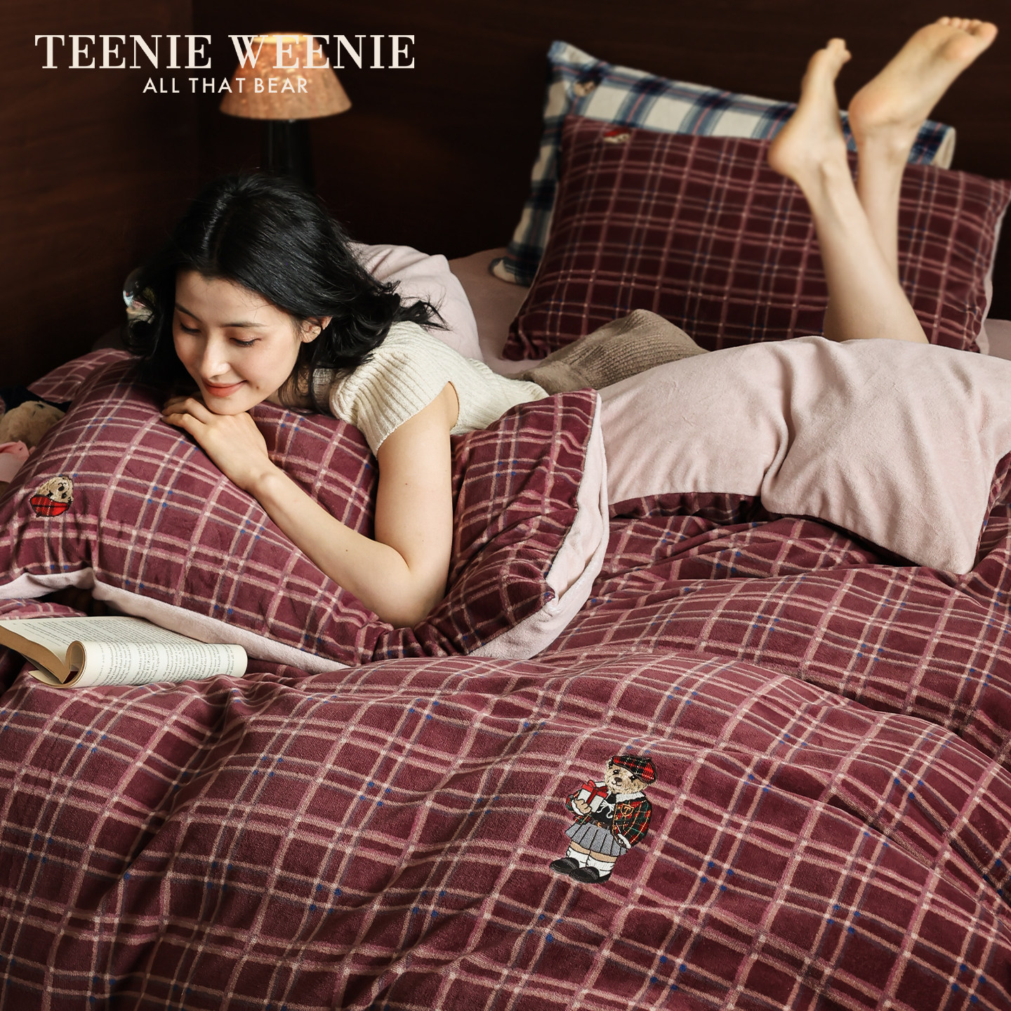 TeenieWeenie小熊刺绣牛奶绒四件套冬季加厚保暖红色毛绒被套床单,床上用品,床品套件/四件套/多件套,淘宝优惠券,粉丝福利购,淘宝优惠卷