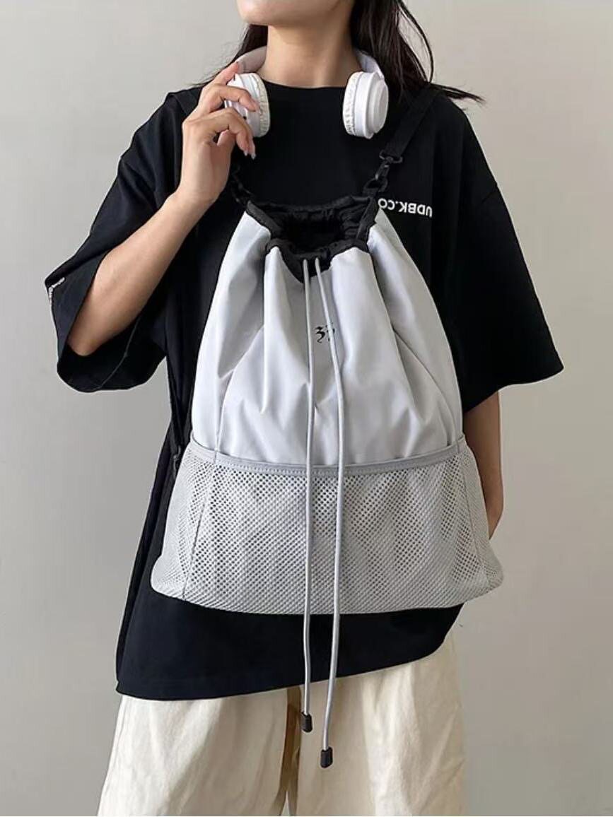 美伢FUZZYKON 原创设计 立体胶印太空灰尼龙轻巧大容量网眼双肩包