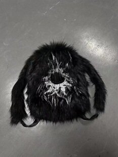 百搭双肩包Dp 「Rabbit.b」仿貉子图腾印花毛皮草毛绒包大容量个性