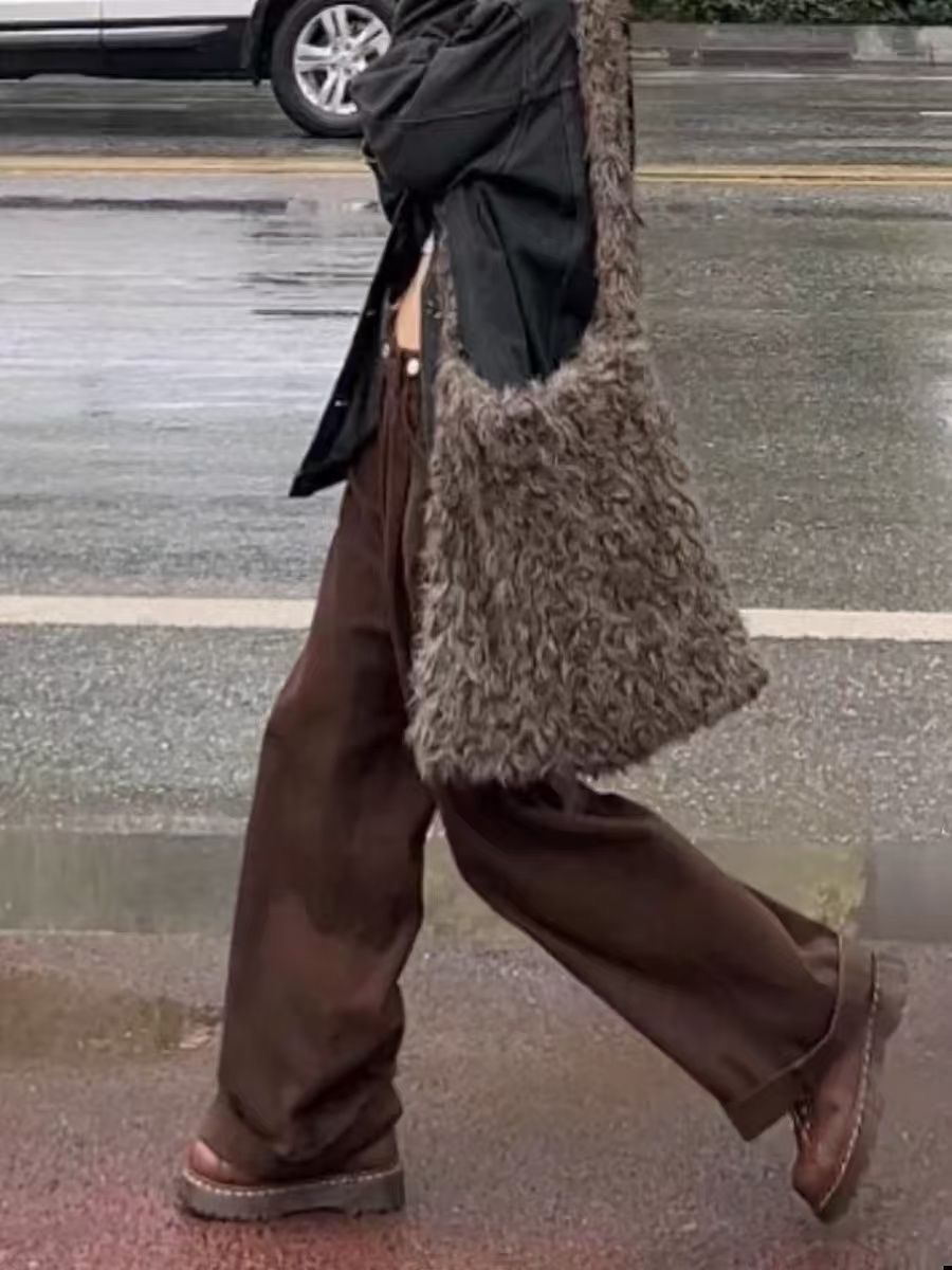 原创复古弥赛亚少女秋冬毛毛袋子流浪风大尺寸慵懒风轻奢托特包潮