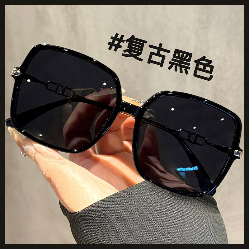 2026新款复古黑色方形大框太阳眼镜女款偏光遮阳抗UV近视太阳眼镜
