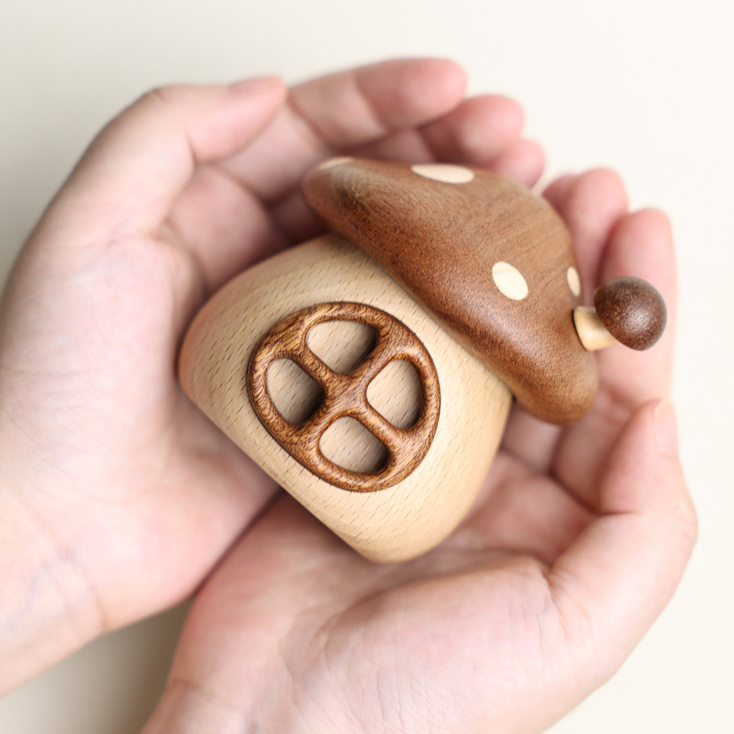 宝宝脐带胎毛收藏盒新生儿肚脐收纳胎发保存瓶满月婴儿礼品蘑菇屋