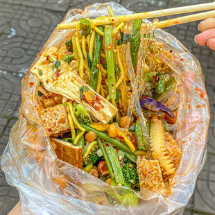 凉菜三巨头塑胶跑道凉菜神经末梢透明门帘凉菜魔芋海蜇丝脆凉拌菜