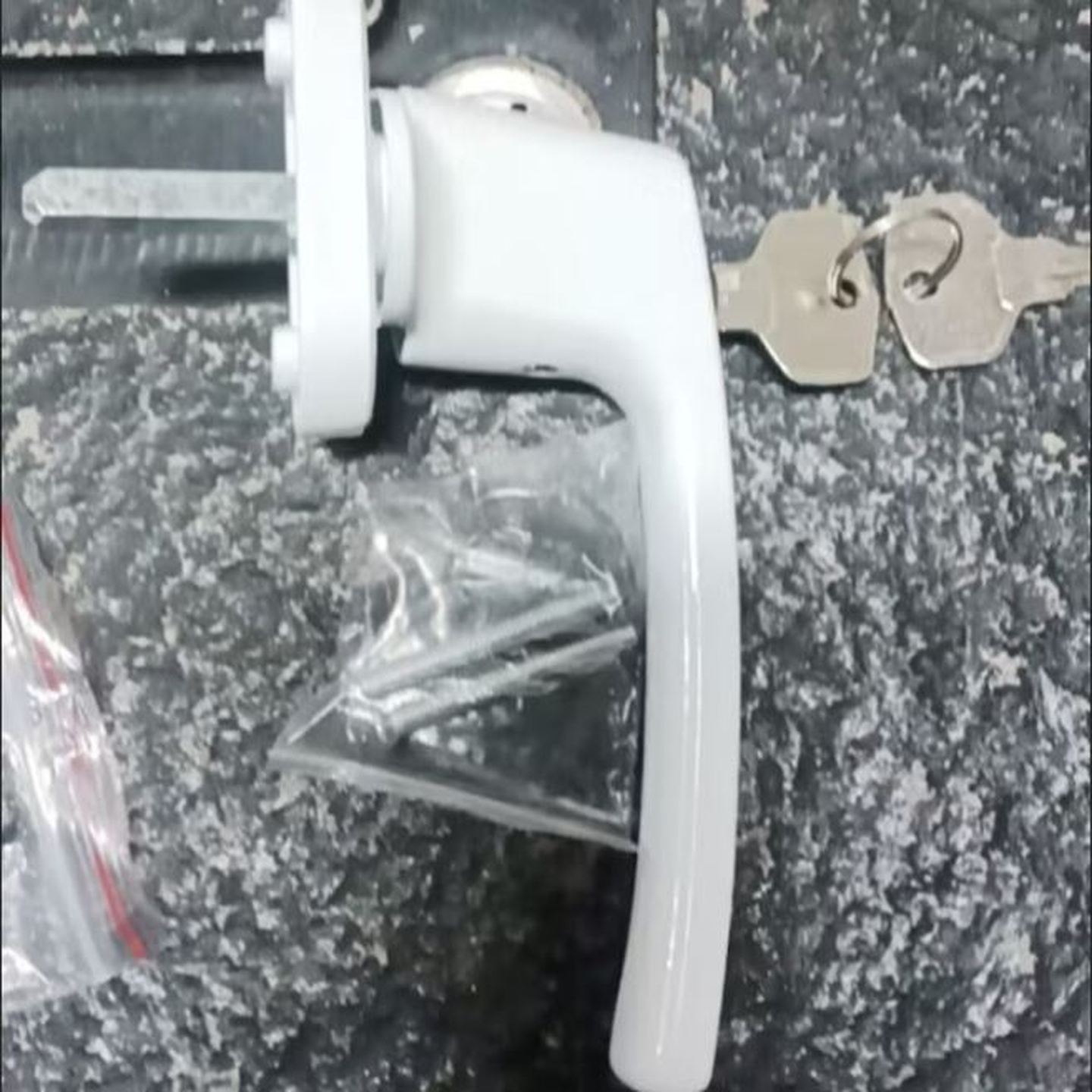 推拉门窗老式塑钢门把手传动执手带锁塑钢门窗带锁手柄拉手全金属