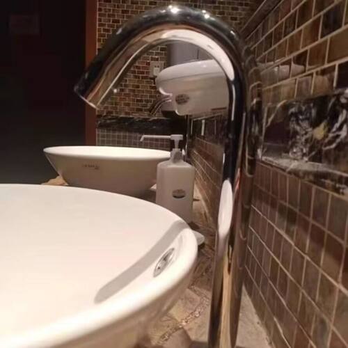 单冷热商用全自动感应式水龙头面盆洗手器单冷感应龙头台上盆龙头