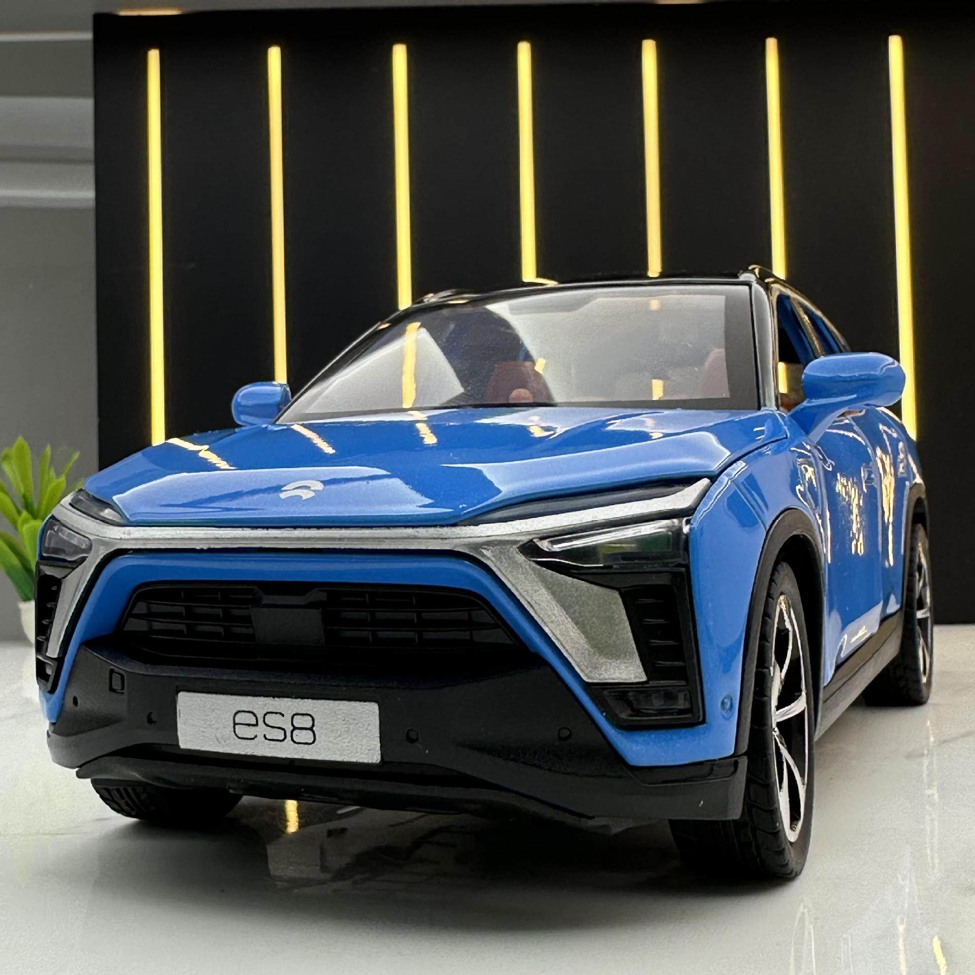 潮玩合金汽车模型1:24蔚来ES8电动车 灯光音效回力男孩玩具越野车