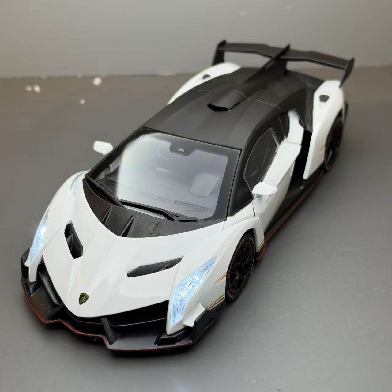 兰博基尼毒药合金跑车模型玩具车