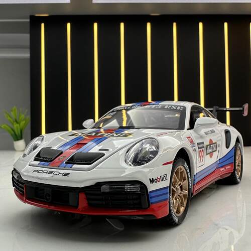 潮玩合金汽车模型1:32保时捷911GT3 RSR收藏摆件灯光音效玩具跑车