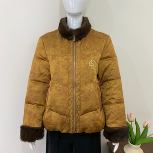 新中式妈妈羽绒服高级感冬装外套2025新款中老年女白鸭绒国风棉袄