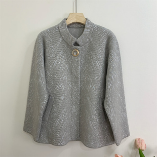 中老年女秋装短款毛呢外套2025新款妈妈春秋宽松大码针织开衫上衣