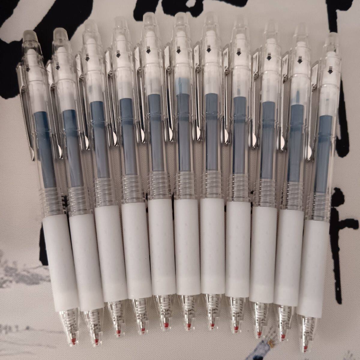 晨光本味按动可擦中性笔0.5子弹头简约学生侧按热可擦笔J2601墨蓝