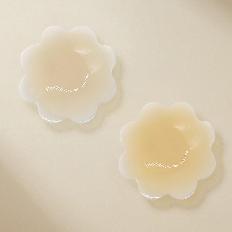硅胶乳贴痕防走光乳晕贴超薄婚纱露背吊带花型隐形防凸点胸贴女