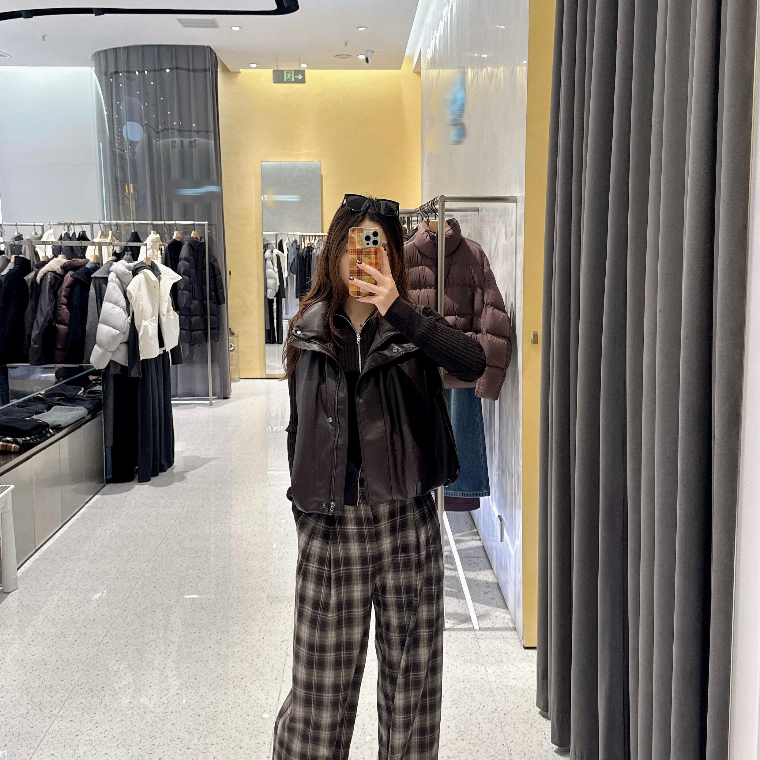 ariosee艾诺丝蕾2025新款官方旗舰店正品皮衣羽绒服马甲AR004146,女装/女士精品,马夹,淘宝优惠券,粉丝福利购,淘宝优惠卷