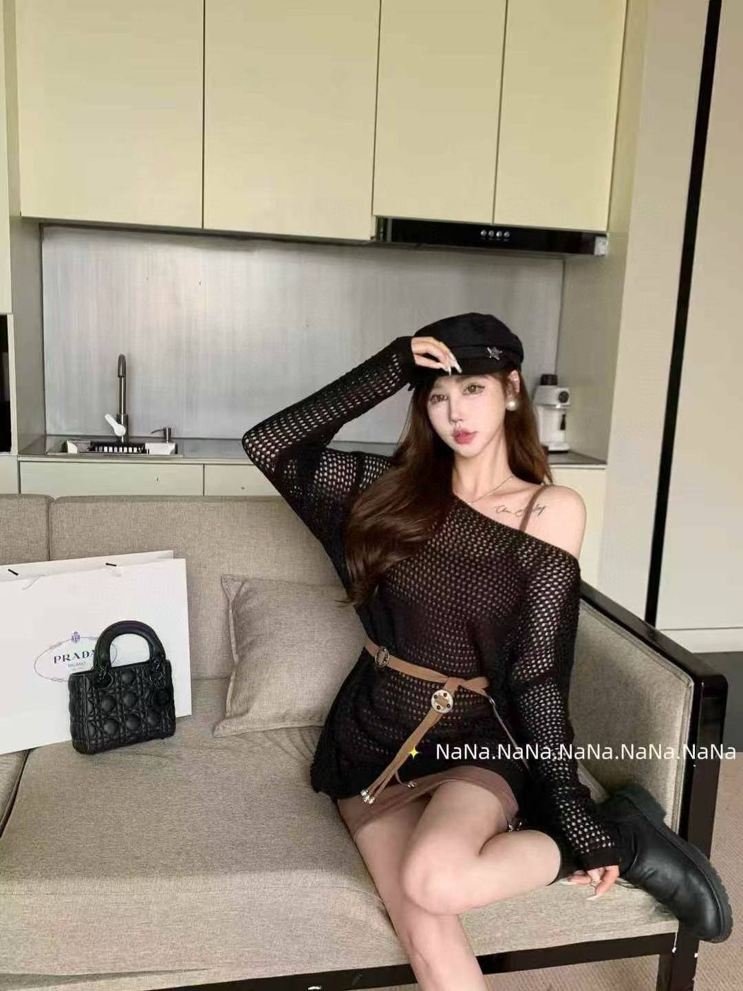 十三行2025秋韩版复古套装女长袖镂空毛衣罩衫穿搭新款吊带连衣裙