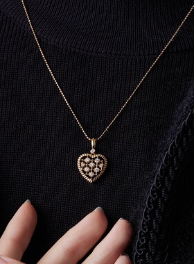 浪漫镂空锁骨链爱心吊坠项链女