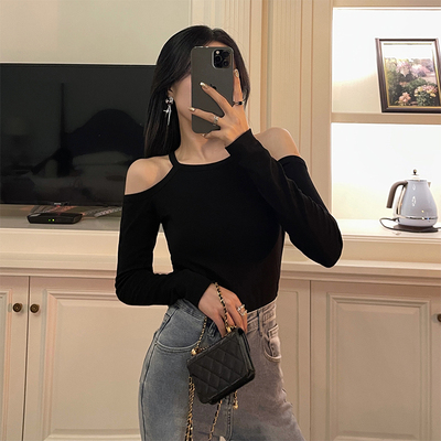 黑色露肩挂脖长袖t恤女春