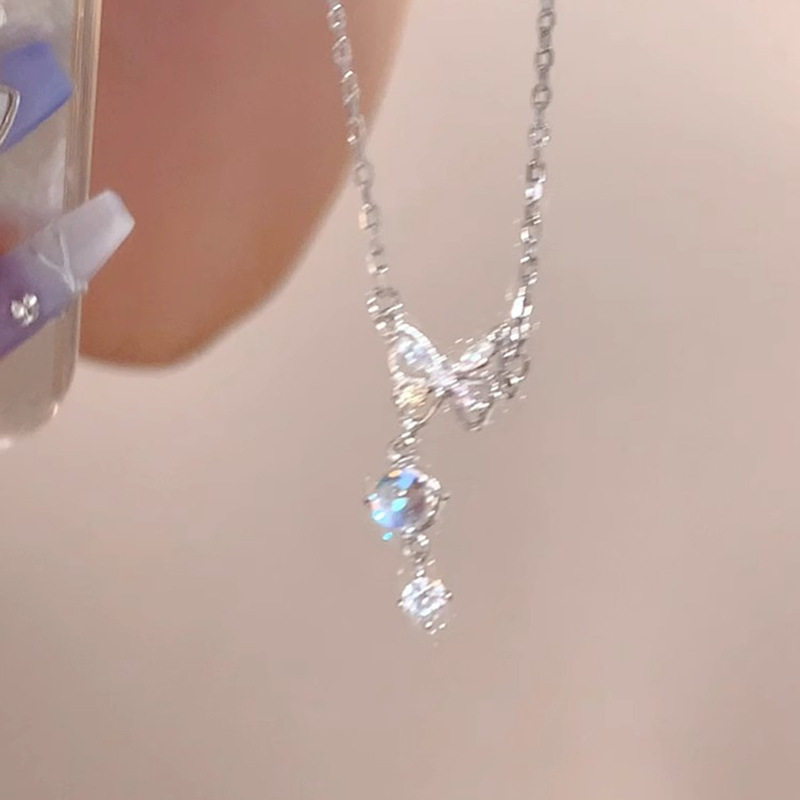 蝴蝶流苏项链女夏季小众简约冷淡风配饰轻奢气质锆石锁骨链不锈钢 - 封面