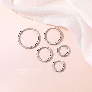 INS輕奢風(fēng)耳環(huán) 韓版 S925純銀耳圈光面圓圈耳扣小清新簡(jiǎn)約耳飾品