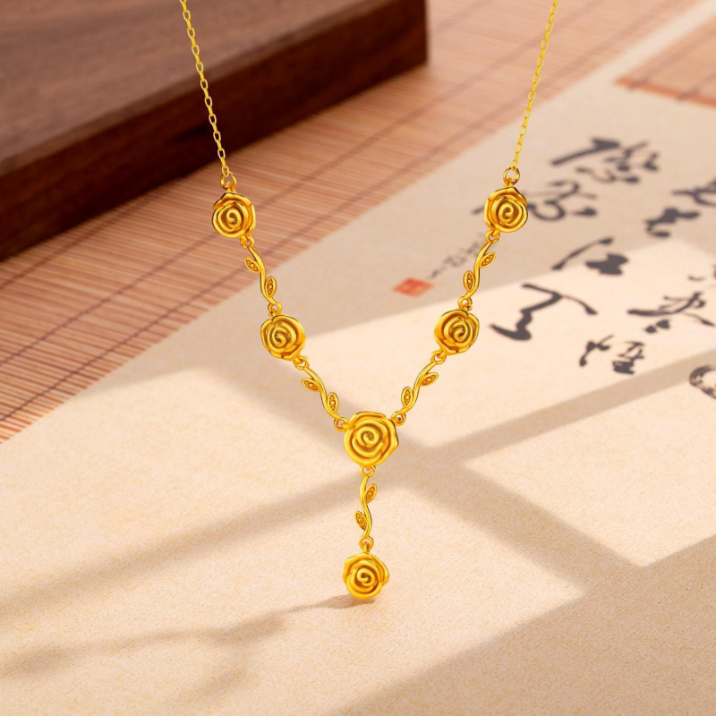 镀S925银复古玫瑰花枝吊坠项链时