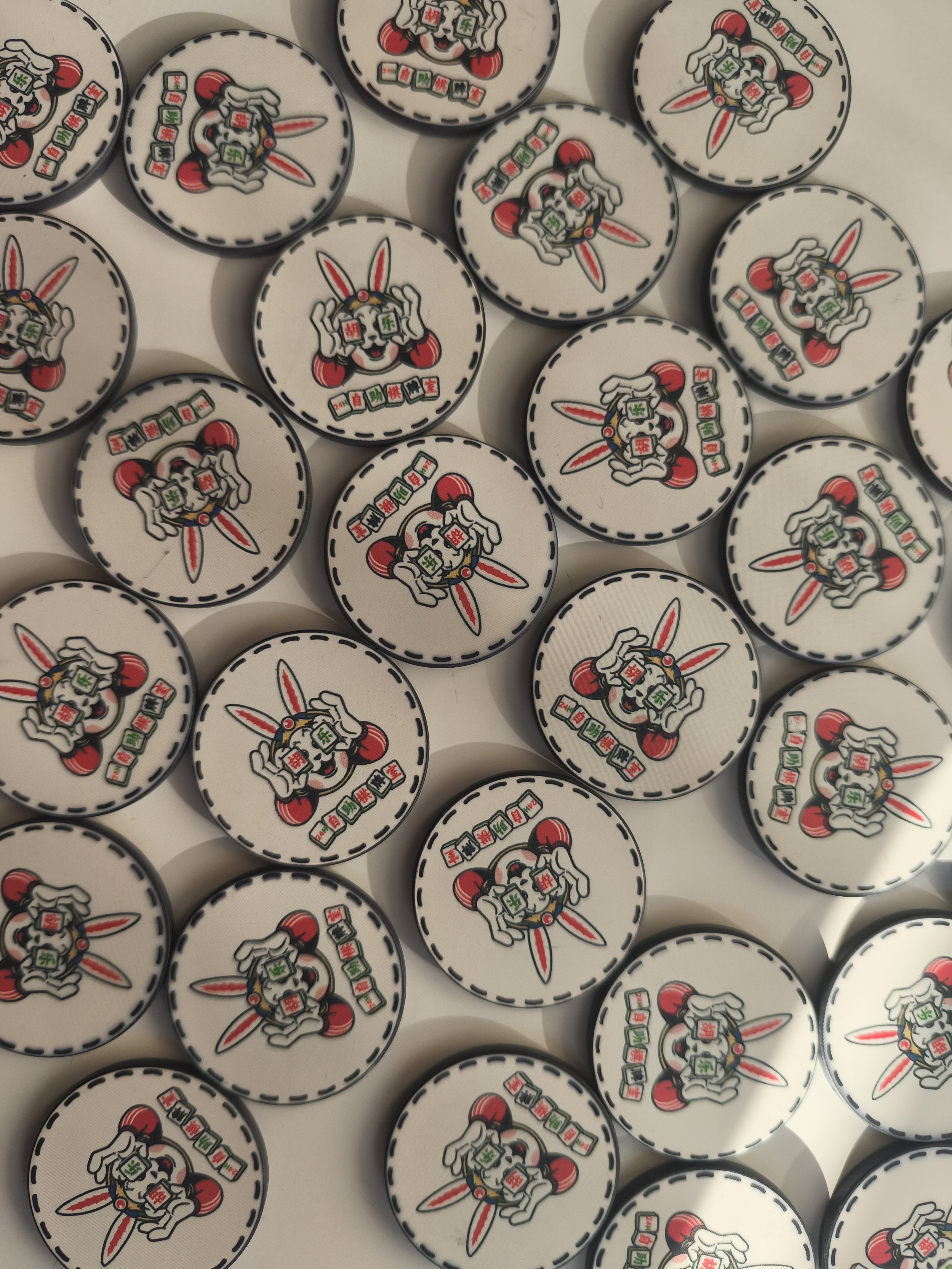 宣和雀友棋牌室陶瓷筹码定制makamaka德州扑克陶瓷筹码支持俱