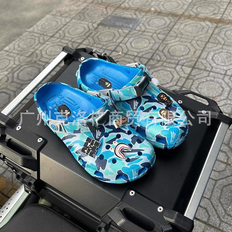 2025时尚印花猿人洞洞鞋男女鞋