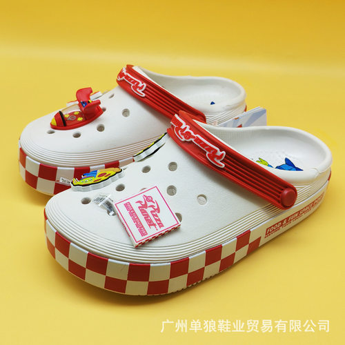 玩具总动员三眼仔联名平板洞洞鞋
