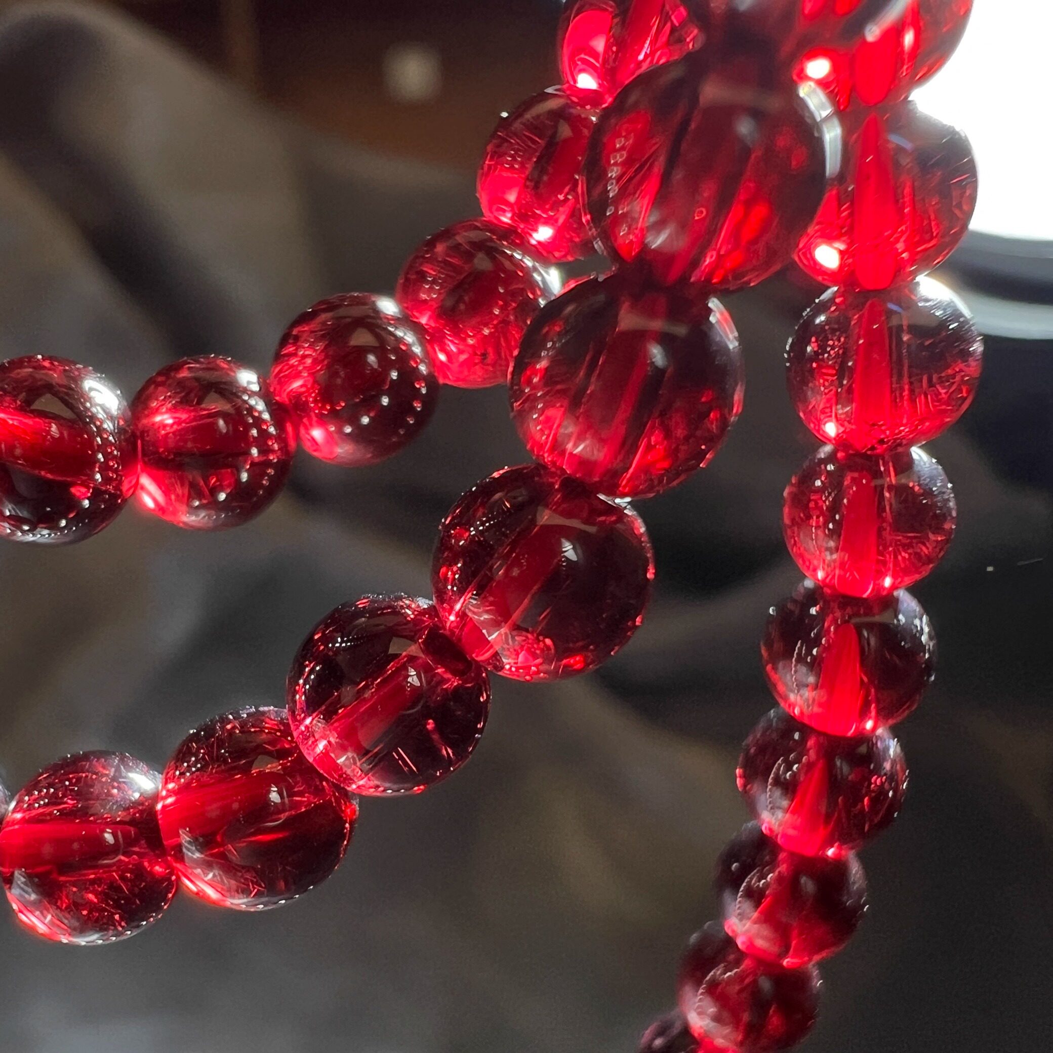 天然石榴石手串稀有梅子色透体