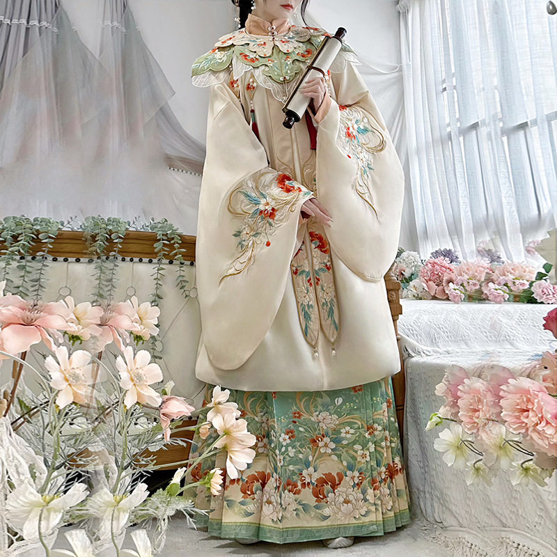 汉虞葵(繁花曲)明制汉服女2026新款春重工云肩琵琶袖马面裙套装