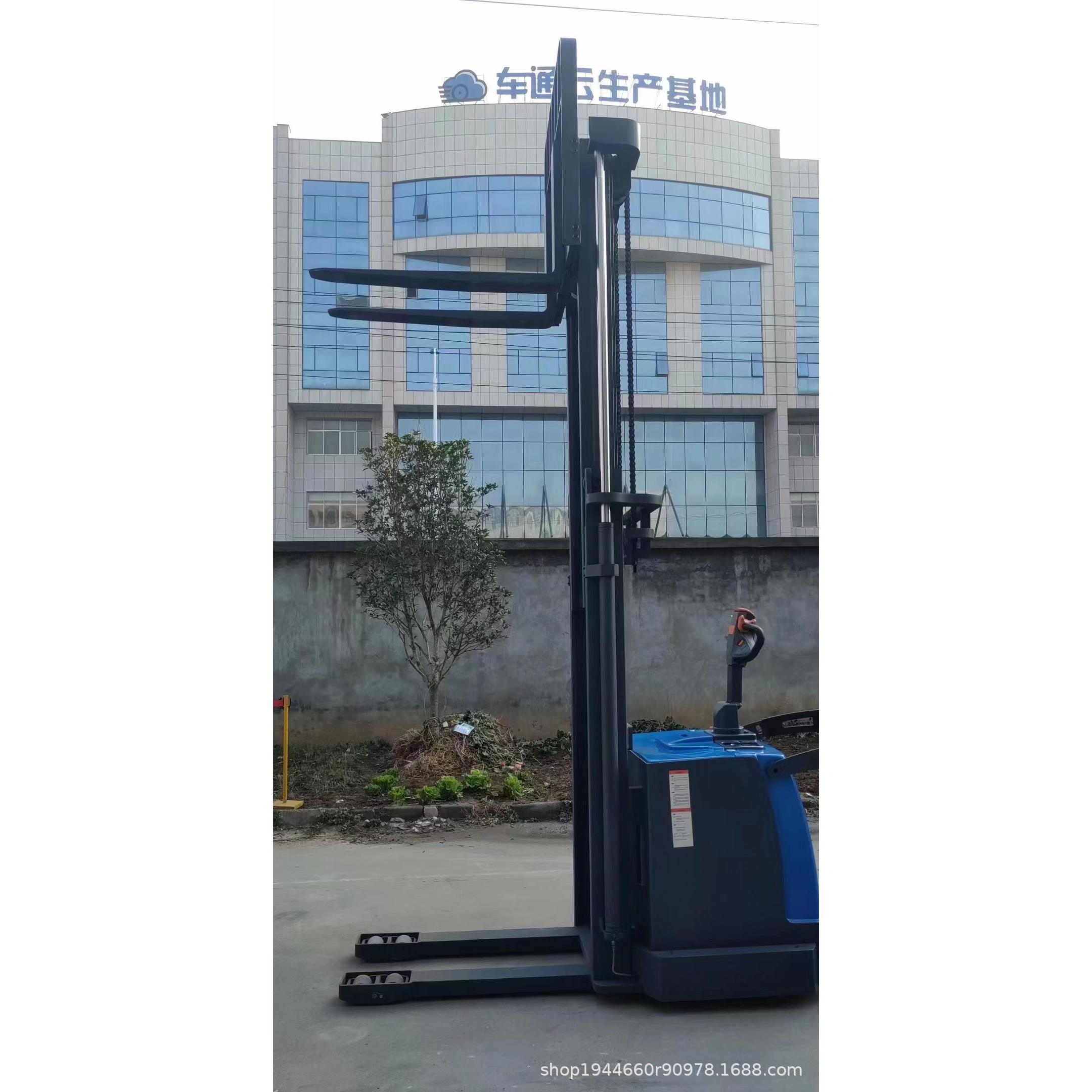 可上牌吨全电动堆高车站驾式电动升高车仓库上货升降机