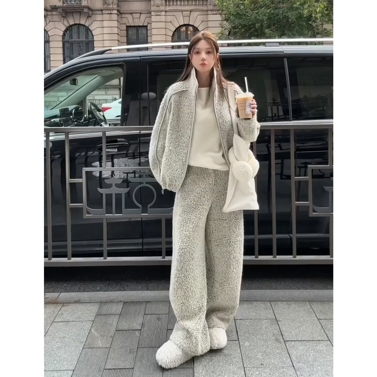 高级感运动套装女冬季欧货复古休闲炸街加厚夹克外套阔腿裤两件套