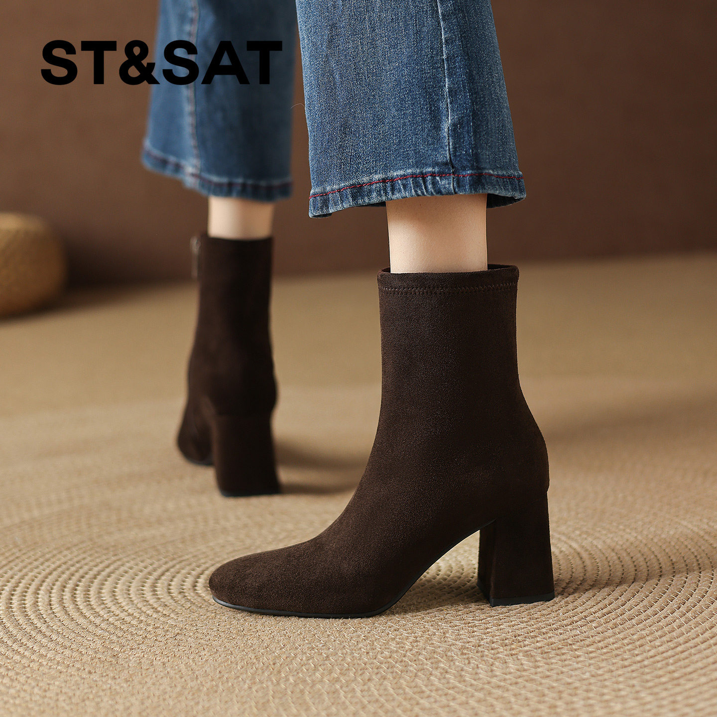 St&Sat/星期六绒面高跟短靴女款秋冬圆头粗跟弹力真皮简约瘦瘦靴