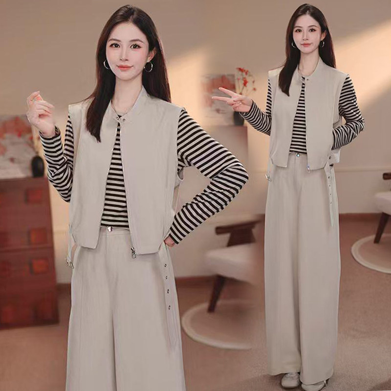 韩系ootd穿搭休闲时尚套装女2026秋款马甲条纹打底衫阔腿裤三件套