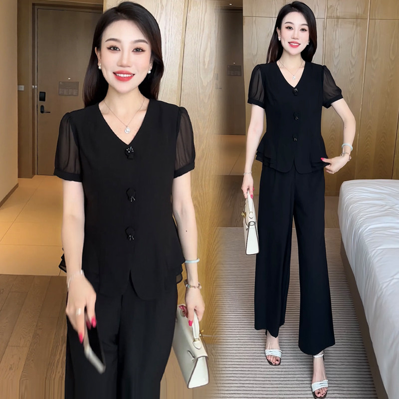 时尚气质套装女2026夏季新款V领短袖上衣九分阔腿裤显瘦两件套潮