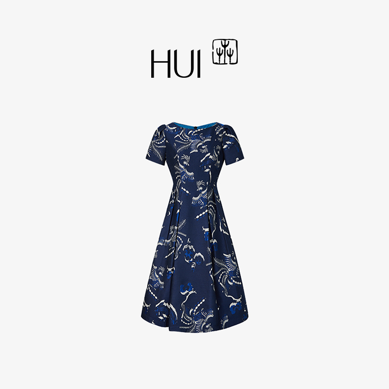 HUI卉苗族提花山雀纹刺绣连衣裙