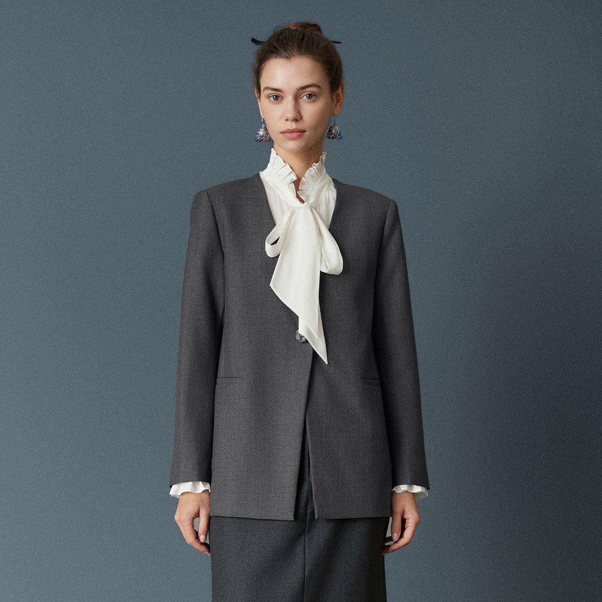 HUI卉精纺羊毛绳编纽扣羲和印花内衬无领西装外套2025秋冬新款,女装/女士精品,西装,淘宝优惠券,粉丝福利购,淘宝优惠卷