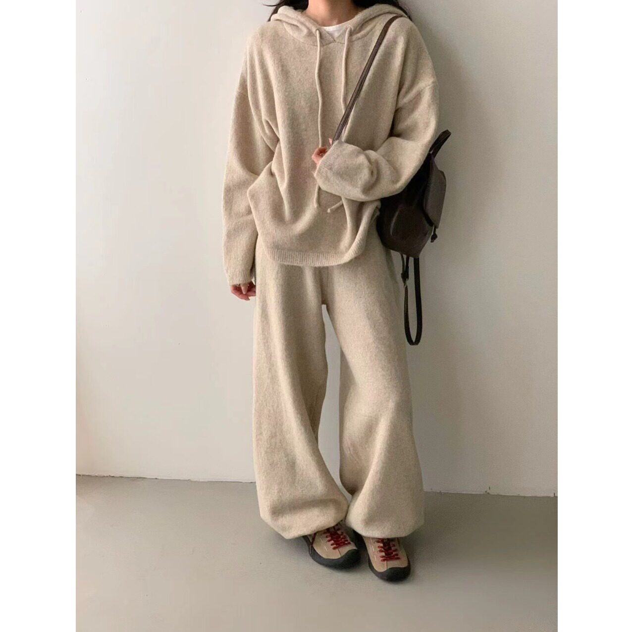 韩系chic2026秋冬套装抽绳连帽针织显瘦v领上衣+阔腿裤两件套装女