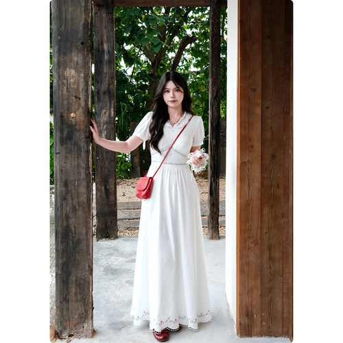 糯米子[杜松茉莉]张婧仪同款法式V领绣花连衣裙夏季显瘦茶歇裙