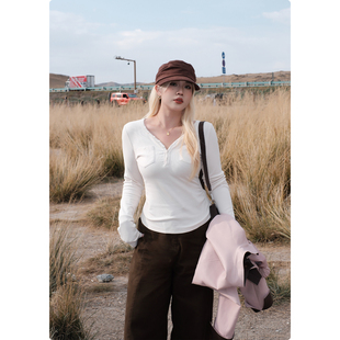 糯米子[糯颜t]打底衫女春秋长袖T恤V领显瘦修身微胖大码内搭上衣