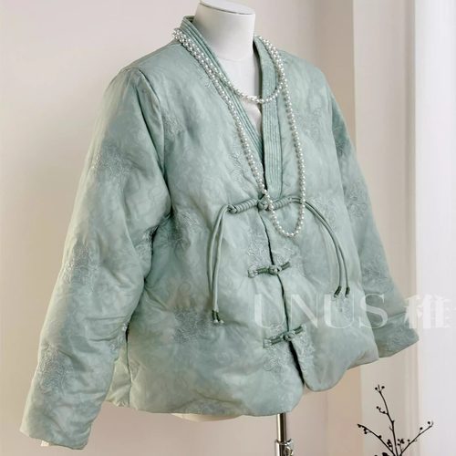 深圳南油轻奢高端货~新中式刺绣羽绒服外套女冬盘扣短款轻国风秋