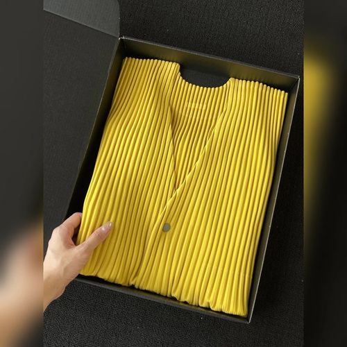 法式高端洋气穿搭时髦褶皱针织黄色短袖2025新款百搭修身显瘦背心