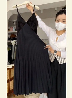 法式赫本钓系约会小黑裙气质名媛高端女神范黑色拼接吊带连衣裙夏