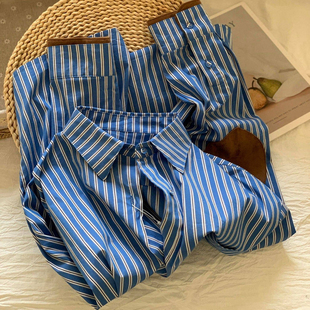 深圳南油轻奢高端货 2025年秋冬百搭减龄上衣 蓝白条纹翻领衬衫