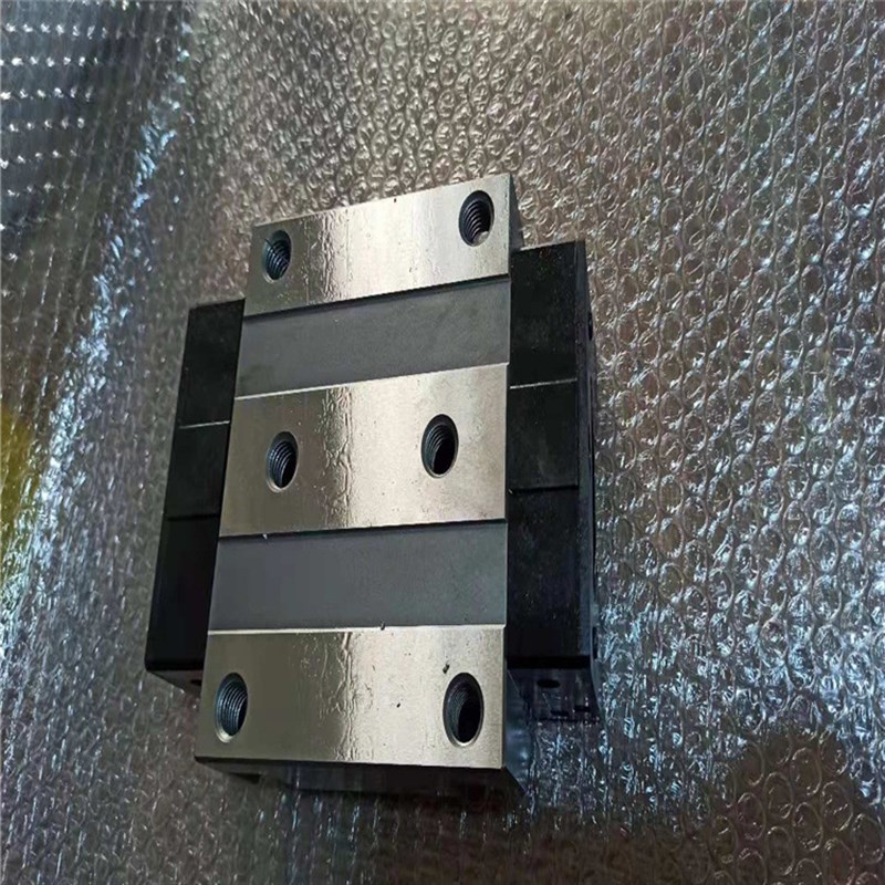 滚柱直线导轨HGHW RGH15 20 CA 25HA 30 35 45 55 65 HGW85HA滑块